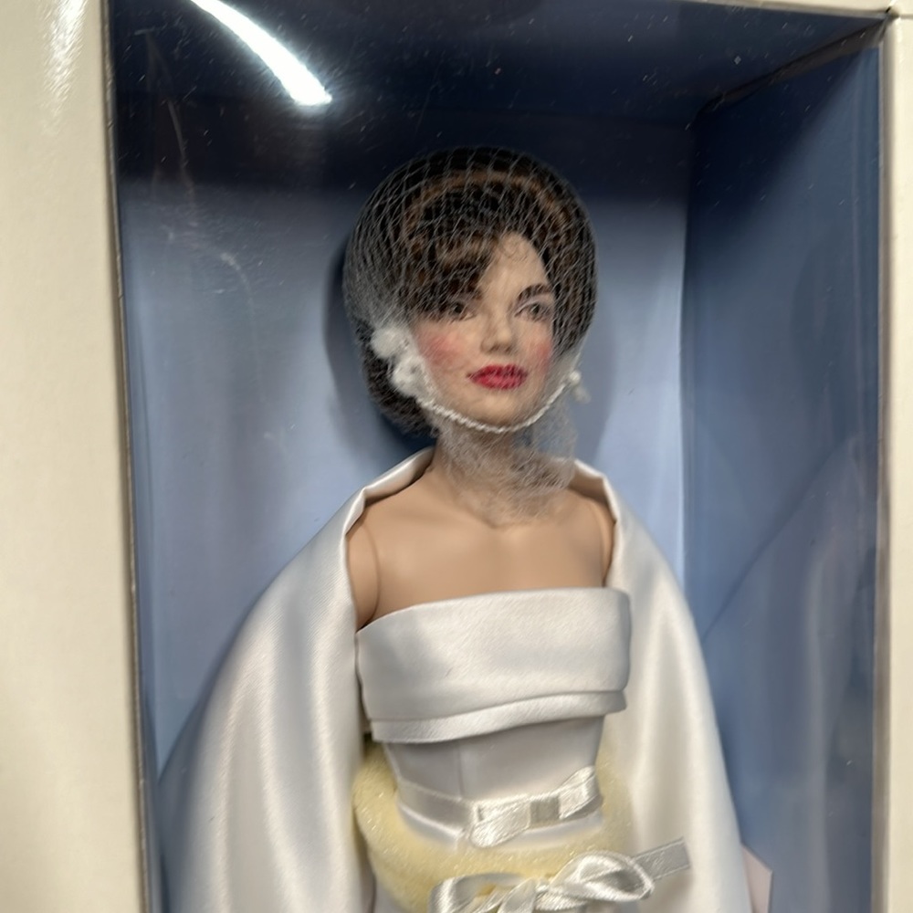 The Jackie Doll - Brand New In Box - White Satin Dress - Picture 4 of 6